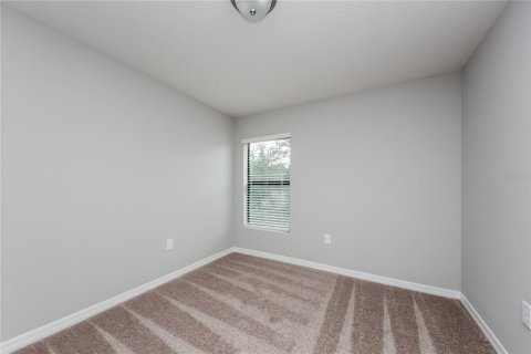 House in Poinciana, Florida 4 bedrooms, 176.79 sq.m. № 1841929 - photo 13