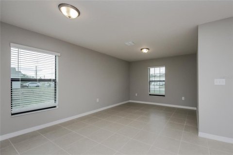 House in Poinciana, Florida 4 bedrooms, 176.79 sq.m. № 1841929 - photo 3