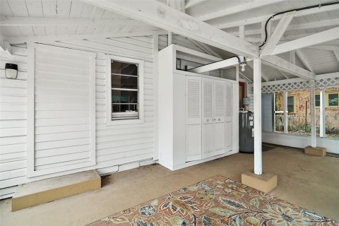 Купить коммерческую недвижимость в Юстис, Флорида 221.66м2, № 1774865 - фото 10