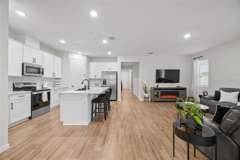 Casa en venta en Eagle Lake, Florida, 3 dormitorios, 167.87 m2 № 1913403 - foto 5