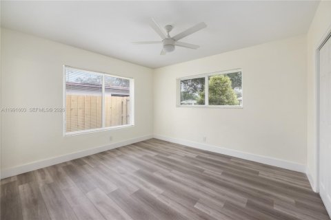 Casa en alquiler en Hollywood, Florida, 3 dormitorios, 148.74 m2 № 2055580 - foto 2