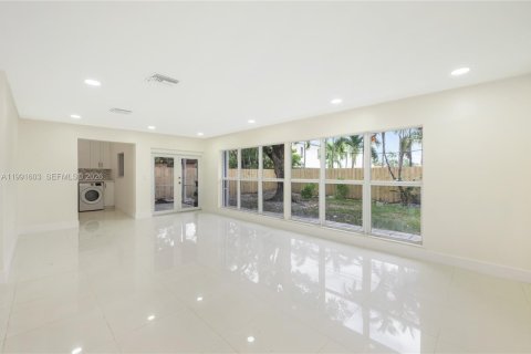 Casa en alquiler en Hollywood, Florida, 3 dormitorios, 148.74 m2 № 2055580 - foto 12
