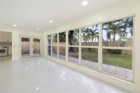 Casa en alquiler en Hollywood, Florida, 3 dormitorios, 148.74 m2 № 2055580 - foto 14