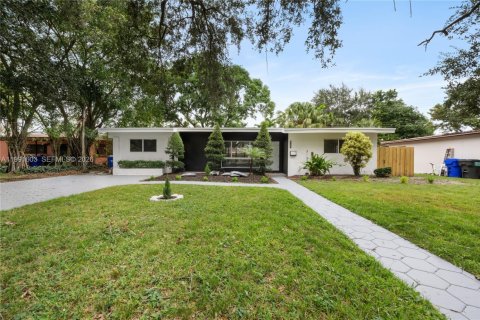 Casa en alquiler en Hollywood, Florida, 3 dormitorios, 148.74 m2 № 2055580 - foto 1