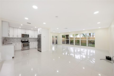 Casa en alquiler en Hollywood, Florida, 3 dormitorios, 148.74 m2 № 2055580 - foto 8