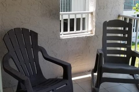 Townhouse in Treasure Island, Florida 2 bedrooms, 137.96 sq.m. № 1549935 - photo 18