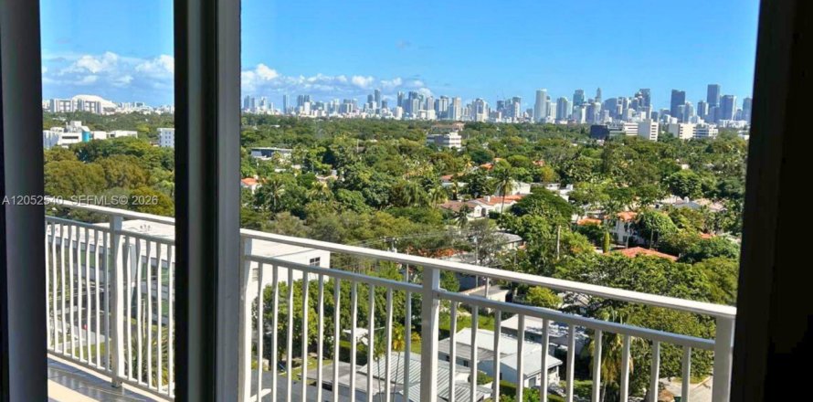 Condo in Miami, Florida, 2 bedrooms  № 2262812