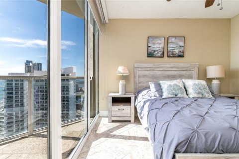 Condo in Sunny Isles Beach, Florida, 1 bedroom  № 1860384 - photo 14