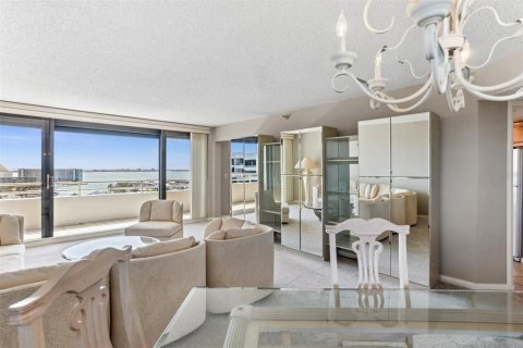 Condominio en alquiler en Saint Petersburg, Florida, 2 dormitorios, 137.12 m2 № 1510762 - foto 22