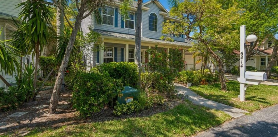 Casa en Bradenton, Florida 3 dormitorios, 187.85 m2 № 2167599