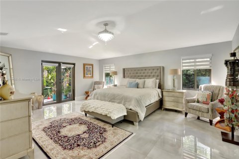 Casa en venta en Cutler Bay, Florida, 4 dormitorios, 263.56 m2 № 1965893 - foto 12