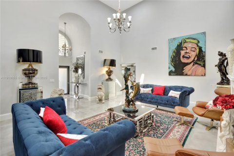 Casa en venta en Cutler Bay, Florida, 4 dormitorios, 263.56 m2 № 1965893 - foto 7