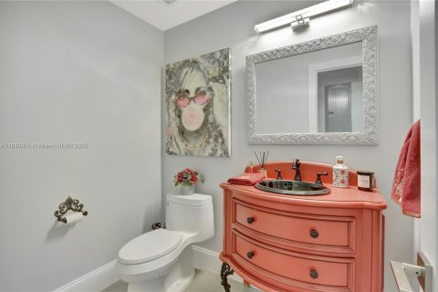 Casa en venta en Cutler Bay, Florida, 4 dormitorios, 263.56 m2 № 1965893 - foto 21