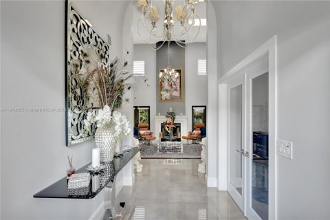 Casa en venta en Cutler Bay, Florida, 4 dormitorios, 263.56 m2 № 1965893 - foto 5