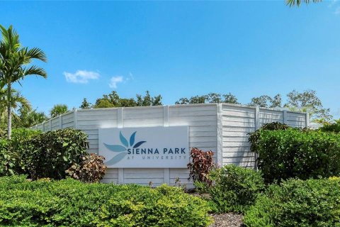 Touwnhouse à vendre à Sarasota, Floride: 3 chambres, 177.44 m2 № 2199361 - photo 3