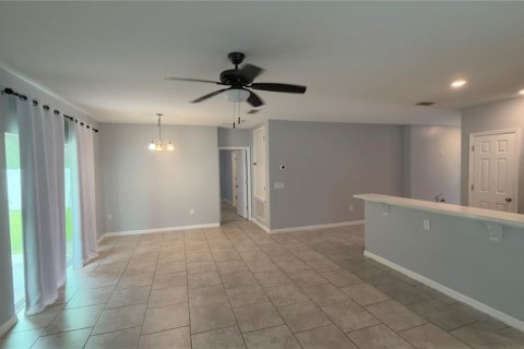 House in Kissimmee, Florida 4 bedrooms, 169.08 sq.m. № 2277540 - photo 15