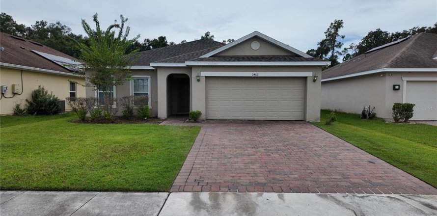 House in Kissimmee, Florida 4 bedrooms, 169.08 sq.m. № 2277540