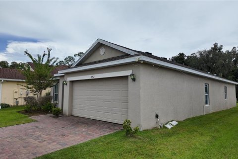House in Kissimmee, Florida 4 bedrooms, 169.08 sq.m. № 2277540 - photo 3