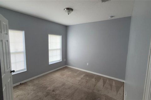 House in Kissimmee, Florida 4 bedrooms, 169.08 sq.m. № 2277540 - photo 8