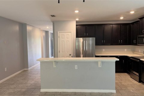 House in Kissimmee, Florida 4 bedrooms, 169.08 sq.m. № 2277540 - photo 11
