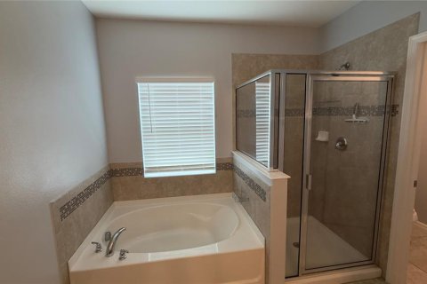 House in Kissimmee, Florida 4 bedrooms, 169.08 sq.m. № 2277540 - photo 18