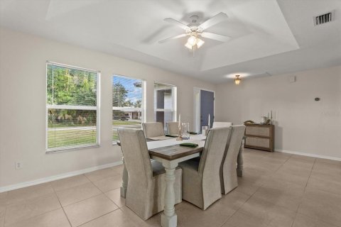 Villa ou maison à vendre à North Port, Floride: 3 chambres, 160.54 m2 № 2424212 - photo 25