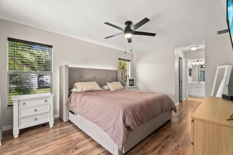 Villa ou maison à vendre à North Port, Floride: 3 chambres, 160.54 m2 № 2424212 - photo 7