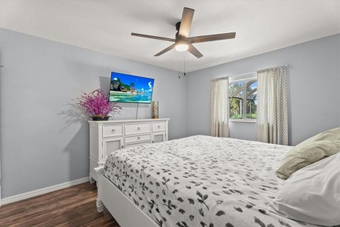 Villa ou maison à vendre à North Port, Floride: 3 chambres, 160.54 m2 № 2424212 - photo 13