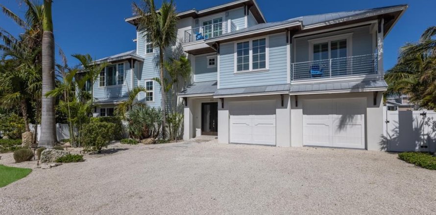 Villa ou maison à Anna Maria, Floride 4 chambres, 303.33 m2 № 1658235