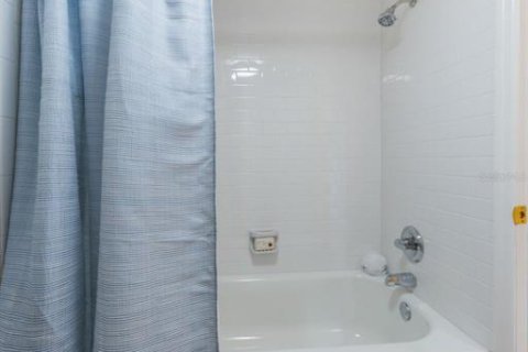 Condominio en alquiler en Saint Petersburg, Florida, 1 dormitorio, 76.46 m2 № 1733420 - foto 7