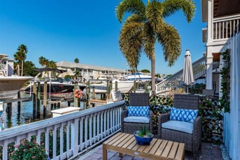 Condominio en alquiler en Saint Petersburg, Florida, 1 dormitorio, 76.46 m2 № 1733420 - foto 11