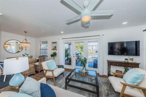 Condominio en alquiler en Saint Petersburg, Florida, 1 dormitorio, 76.46 m2 № 1733420 - foto 21