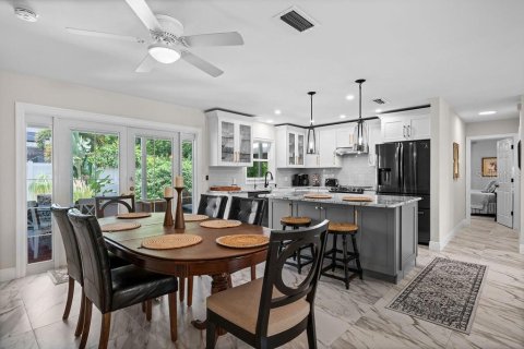 Casa en alquiler en Venice, Florida, 3 dormitorios, 147.16 m2 № 1835557 - foto 12