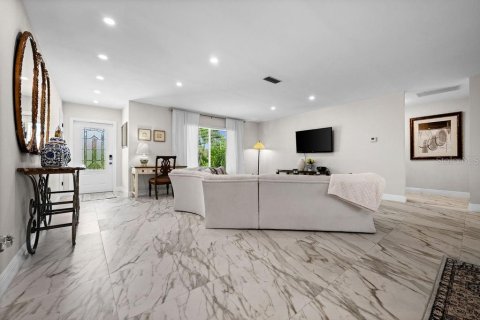Casa en alquiler en Venice, Florida, 3 dormitorios, 147.16 m2 № 1835557 - foto 11