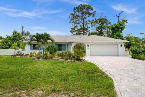 Casa en alquiler en Venice, Florida, 3 dormitorios, 147.16 m2 № 1835557 - foto 1