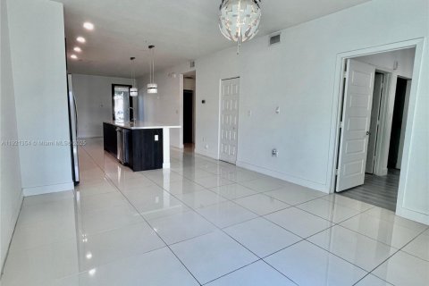 Купить кондоминиум в Дорал, Флорида 2 спальни, 97.36м2, № 2018517 - фото 4