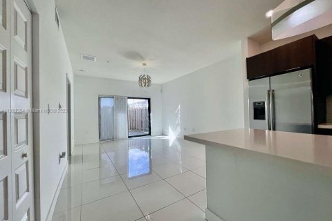 Купить кондоминиум в Дорал, Флорида 2 спальни, 97.36м2, № 2018517 - фото 11