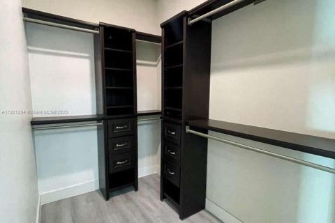 Купить кондоминиум в Дорал, Флорида 2 спальни, 97.36м2, № 2018517 - фото 16