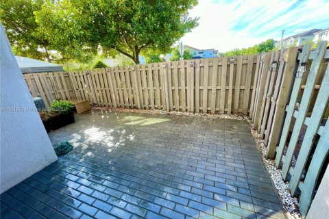 Купить кондоминиум в Дорал, Флорида 2 спальни, 97.36м2, № 2018517 - фото 14