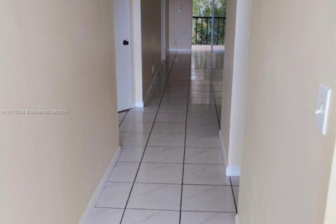 Copropriété à vendre à Tamarac, Floride: 2 chambres, 88.16 m2 № 1863972 - photo 11