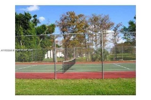 Copropriété à vendre à Tamarac, Floride: 2 chambres, 88.16 m2 № 1863972 - photo 13