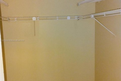 Copropriété à vendre à Tamarac, Floride: 2 chambres, 88.16 m2 № 1863972 - photo 12