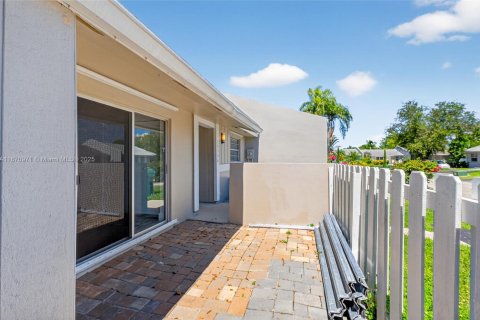 Touwnhouse à louer à Cutler Bay, Floride: 2 chambres, 92.9 m2 № 1920372 - photo 27