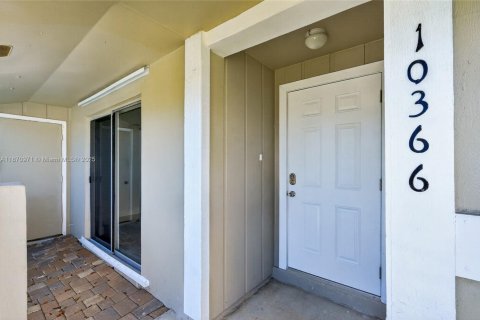 Touwnhouse à louer à Cutler Bay, Floride: 2 chambres, 92.9 m2 № 1920372 - photo 26