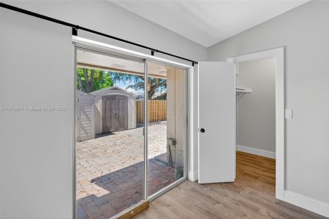 Touwnhouse à louer à Cutler Bay, Floride: 2 chambres, 92.9 m2 № 1920372 - photo 14