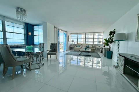 Купить кондоминиум в Авентура, Флорида 2 спальни, 149.11м2, № 2039433 - фото 5