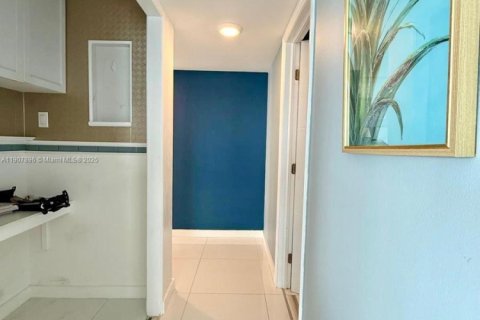 Купить кондоминиум в Авентура, Флорида 2 спальни, 149.11м2, № 2039433 - фото 17