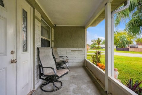 Villa ou maison à vendre à New Port Richey, Floride: 3 chambres, 119.66 m2 № 2406425 - photo 4