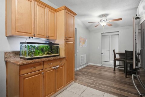Villa ou maison à vendre à New Port Richey, Floride: 3 chambres, 119.66 m2 № 2406425 - photo 13