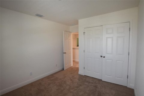 Villa ou maison à louer à Groveland, Floride: 4 chambres, 182.83 m2 № 2102355 - photo 27